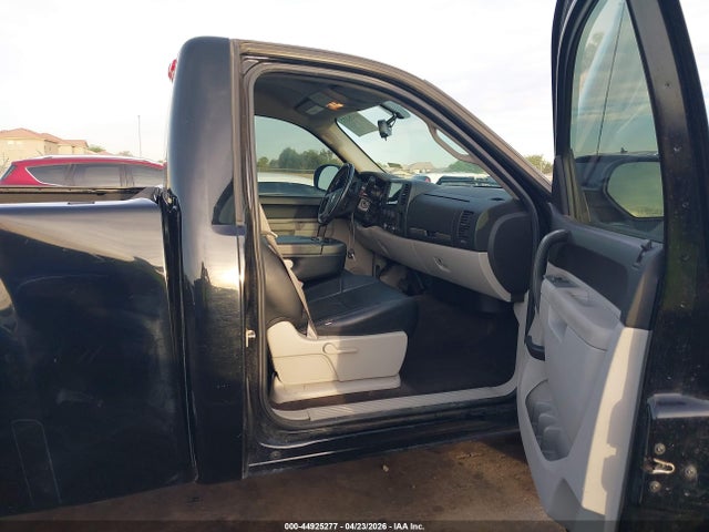 44925277 :رقم المزاد ، 1GCPCSE08AZ223278 vin ، 2010 Chevrolet Silverado 1500 Lt مزاد بيع