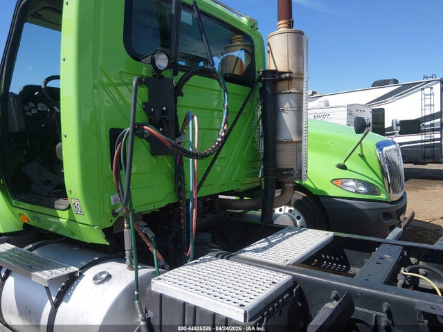 44925289 :رقم المزاد ، 3HSDJSJR3BN362400 vin ، 2011 International Prostar مزاد بيع