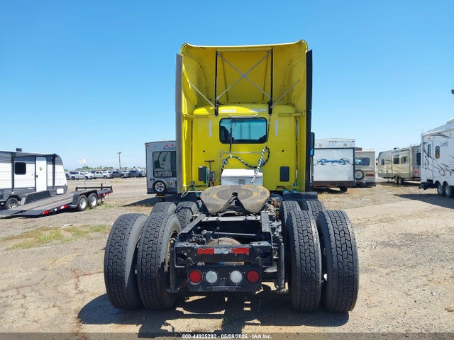 1XKYD49XXFJ438241 Kenworth Construction T680