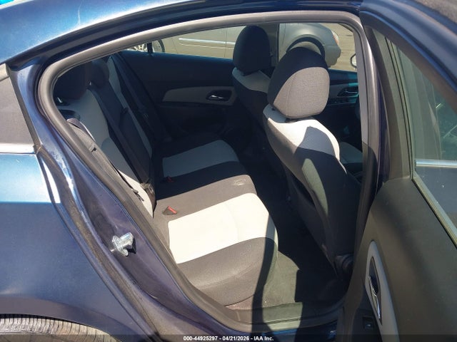 44925297 :رقم المزاد ، 1G1PC5SH5B7125214 vin ، 2011 Chevrolet Cruze Ls مزاد بيع