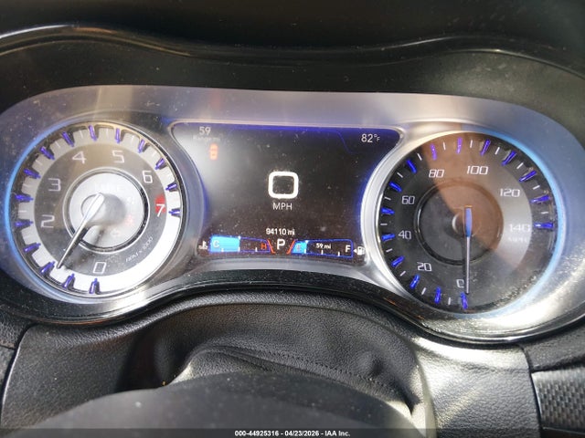 44925316 :رقم المزاد ، 2C3CCABG9FH922554 vin ، 2015 Chrysler 300 300s مزاد بيع