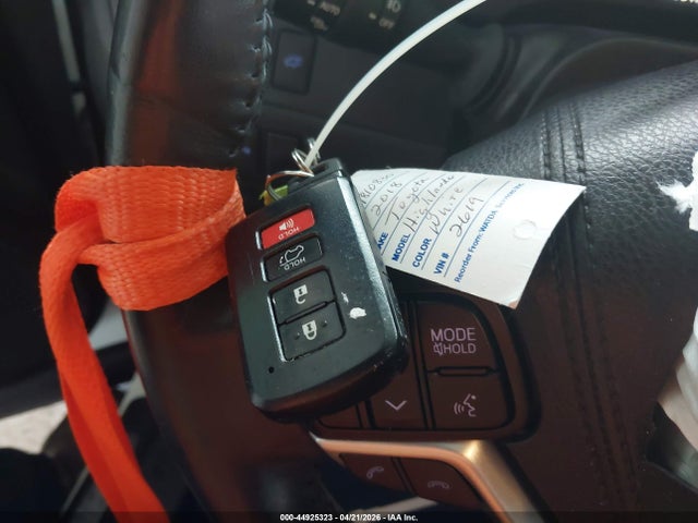 Продажа на аукционе авто 2018 Toyota Highlander Limited Platinum, vin: 5TDYZRFH2JS242619, номер лота: 44925323
