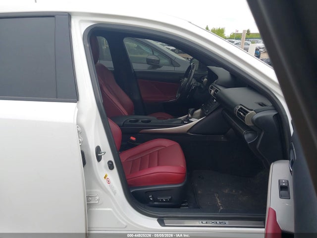 44925326 :رقم المزاد ، JTHCM1D23G5007751 vin ، 2016 Lexus Is 300 مزاد بيع