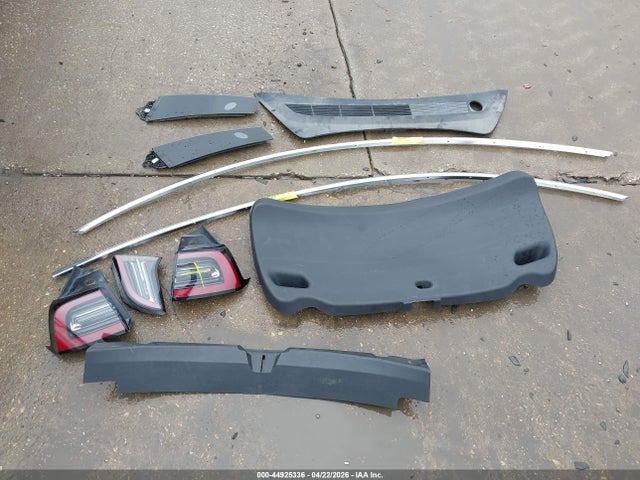 Tesla Model 3 Long Range/mid Range/standard Range/standard Range Plus 2019 5YJ3E1EA3KF311898 Image 12