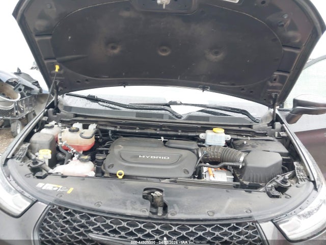 2022 Chrysler Pacifica Hybrid Touring L მანქანა იყიდება აუქციონზე, vin: 2C4RC1L75NR134738, აუქციონის ნომერი: 44925350
