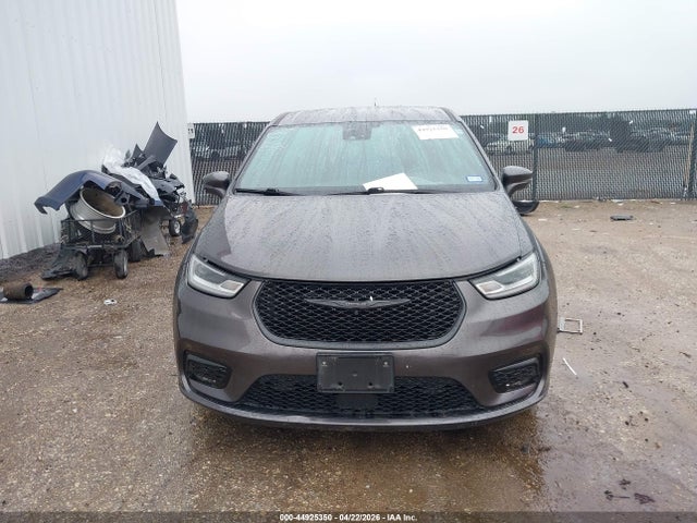 2022 Chrysler Pacifica Hybrid Touring L მანქანა იყიდება აუქციონზე, vin: 2C4RC1L75NR134738, აუქციონის ნომერი: 44925350