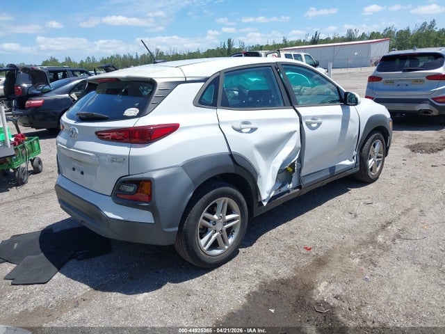 2019 Hyundai Kona Se მანქანა იყიდება აუქციონზე, vin: KM8K12AA7KU296098, აუქციონის ნომერი: 44925365