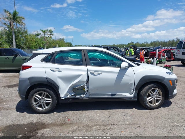 2019 Hyundai Kona Se მანქანა იყიდება აუქციონზე, vin: KM8K12AA7KU296098, აუქციონის ნომერი: 44925365