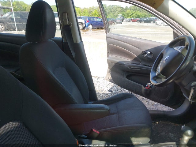 2017 Nissan Versa 1.6 Sv მანქანა იყიდება აუქციონზე, vin: 3N1CN7AP7HL811427, აუქციონის ნომერი: 44925398