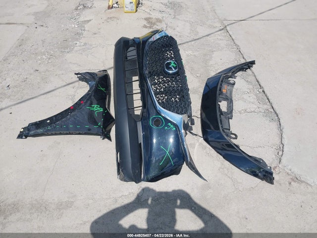 44925407 :رقم المزاد ، 3MVDMBAL3NM450156 vin ، 2022 Mazda Cx-30 2.5 S مزاد بيع