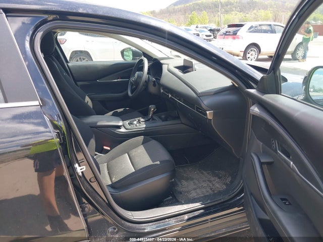 44925407 :رقم المزاد ، 3MVDMBAL3NM450156 vin ، 2022 Mazda Cx-30 2.5 S مزاد بيع
