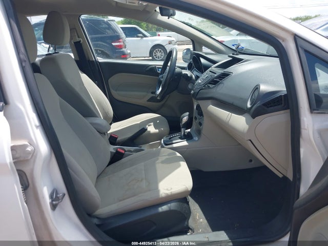 Продажа на аукционе авто 2016 Ford Fiesta Se, vin: 3FADP4EJ5GM160068, номер лота: 44925413