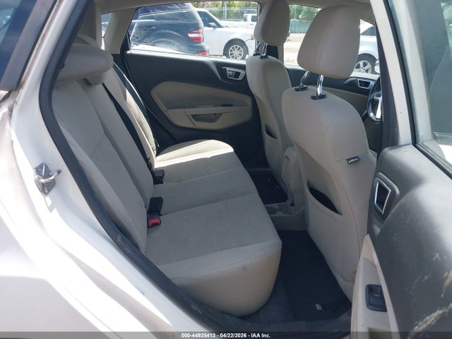 Продажа на аукционе авто 2016 Ford Fiesta Se, vin: 3FADP4EJ5GM160068, номер лота: 44925413