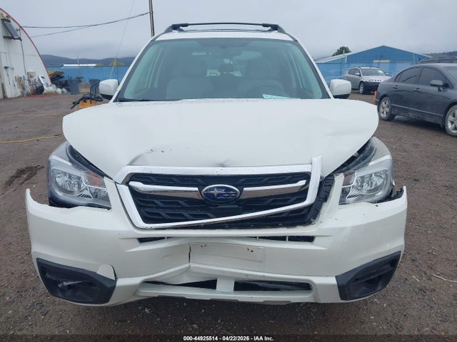 2017 Subaru Forester 2.5i Premium მანქანა იყიდება აუქციონზე, vin: JF2SJAEC0HH582887, აუქციონის ნომერი: 44925514