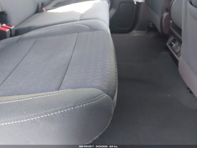 2021 Chevrolet Silverado 1500 4wd  Short Bed Rst მანქანა იყიდება აუქციონზე, vin: 3GCUYEED7MG439989, აუქციონის ნომერი: 44925517