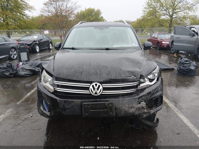 44925551 :رقم المزاد ، WVGSV7AX9HK023495 vin ، 2017 Volkswagen Tiguan 2.0t Wolfsburg Edition مزاد بيع