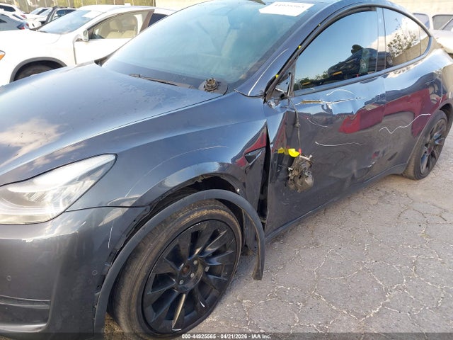 Продаж на аукціоні авто 2020 Tesla Model Y Long Range Dual Motor All-wheel Drive, vin: 5YJYGDEE8LF058356, номер лоту: 44925565
