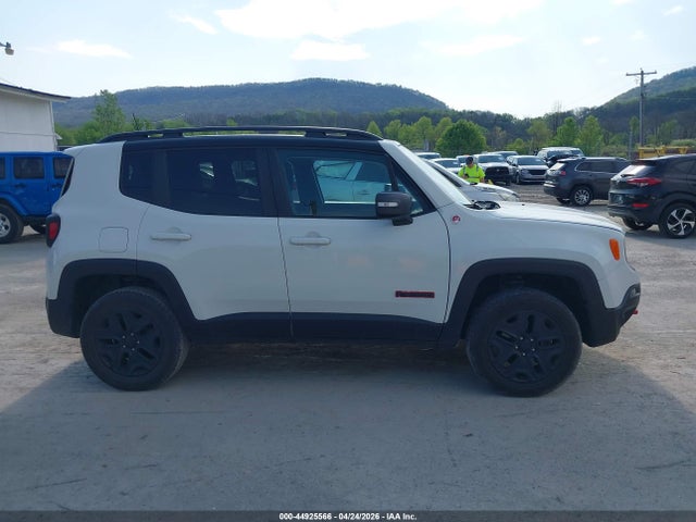 Продаж на аукціоні авто 2018 Jeep Renegade Trailhawk 4x4, vin: ZACCJBCB4JPG71850, номер лоту: 44925566