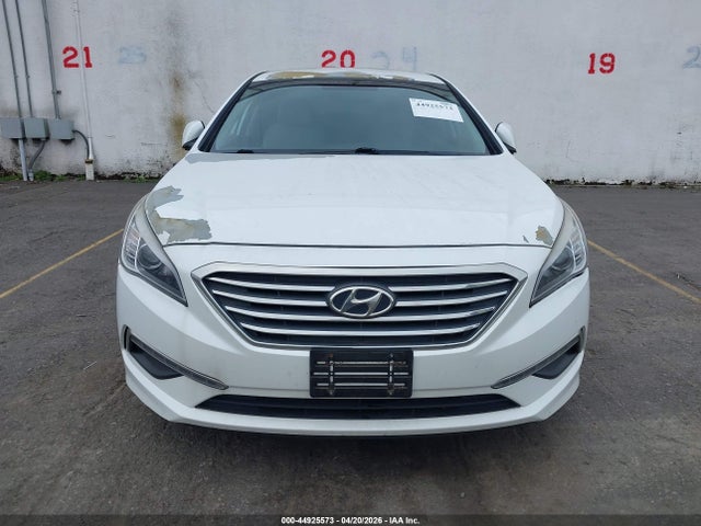 5NPE24AF8FH063921 Hyundai SONATA SE
