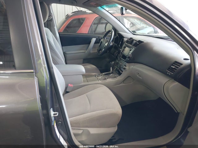 Продаж на аукціоні авто 2013 Toyota Highlander Base V6, vin: 5TDBK3EH2DS175954, номер лоту: 44925585
