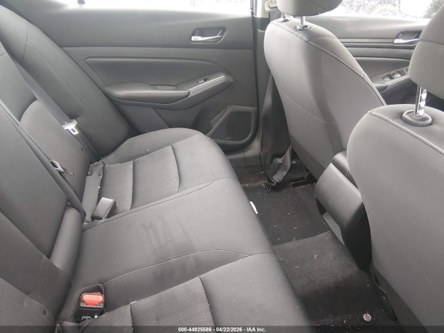 44925586 :رقم المزاد ، 1N4BL4BV0NN403976 vin ، 2022 Nissan Altima S Fwd مزاد بيع