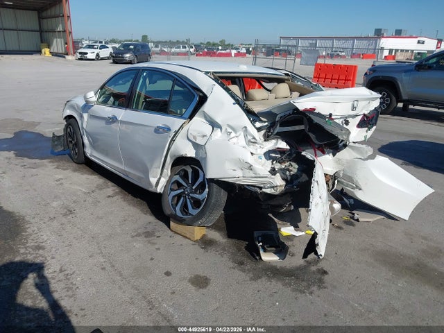 Продажа на аукционе авто 2017 Honda Accord Ex-l, vin: 1HGCR2F85HA064246, номер лота: 44925619