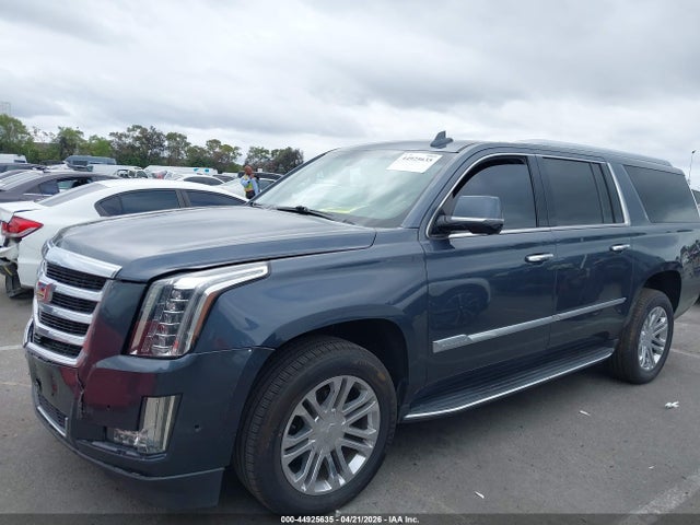 44925635 :رقم المزاد ، 1GYS3GKJ7LR166606 vin ، 2020 Cadillac Escalade Esv 2wd مزاد بيع