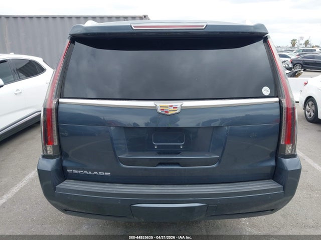 44925635 :رقم المزاد ، 1GYS3GKJ7LR166606 vin ، 2020 Cadillac Escalade Esv 2wd مزاد بيع