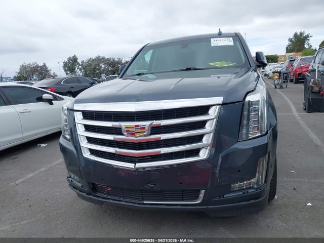 44925635 :رقم المزاد ، 1GYS3GKJ7LR166606 vin ، 2020 Cadillac Escalade Esv 2wd مزاد بيع