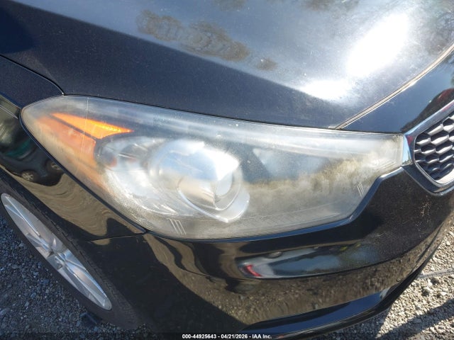 2015 Kia Forte Ex მანქანა იყიდება აუქციონზე, vin: KNAFX5A86F5321038, აუქციონის ნომერი: 44925643