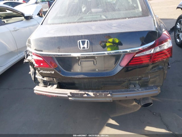 Honda ACCORD LX 2017 1HGCR2F36HA041837 Image 17