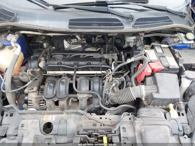 44925674 :رقم المزاد ، 3FADP4BJ4FM220439 vin ، 2015 Ford Fiesta Se مزاد بيع