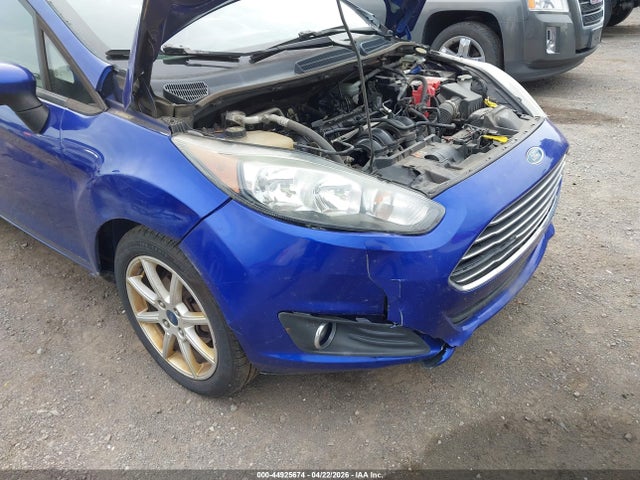44925674 :رقم المزاد ، 3FADP4BJ4FM220439 vin ، 2015 Ford Fiesta Se مزاد بيع