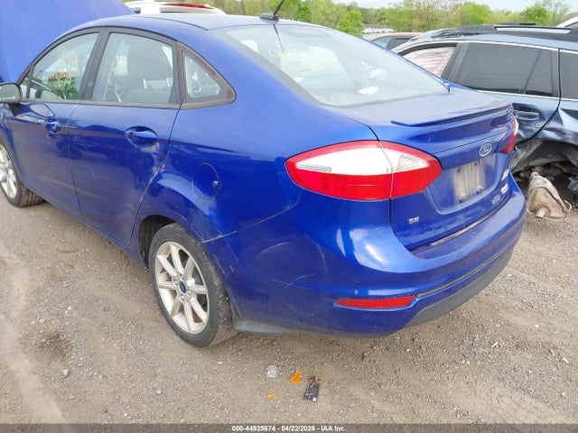 44925674 :رقم المزاد ، 3FADP4BJ4FM220439 vin ، 2015 Ford Fiesta Se مزاد بيع