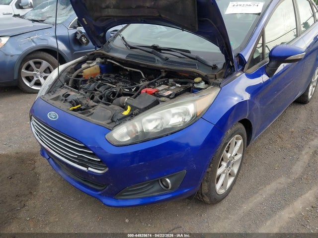 44925674 :رقم المزاد ، 3FADP4BJ4FM220439 vin ، 2015 Ford Fiesta Se مزاد بيع