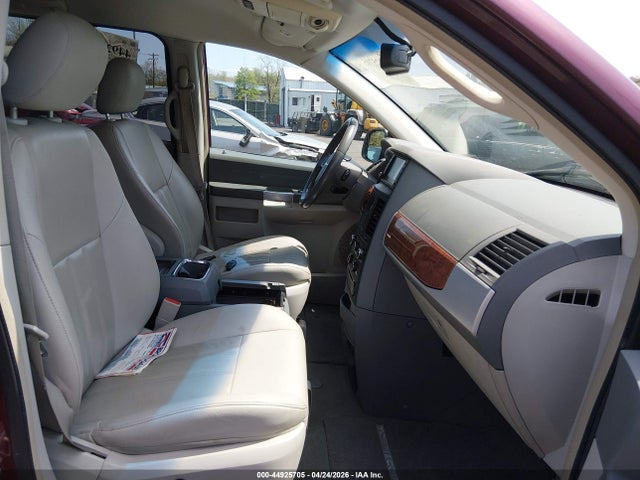 44925705 :رقم المزاد ، 2A8HR54P08R699640 vin ، 2008 Chrysler Town & Country Touring مزاد بيع