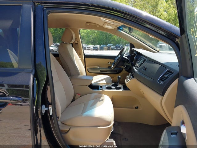 2015 Kia Sedona Lx მანქანა იყიდება აუქციონზე, vin: KNDMB5C16F6021129, აუქციონის ნომერი: 44925742