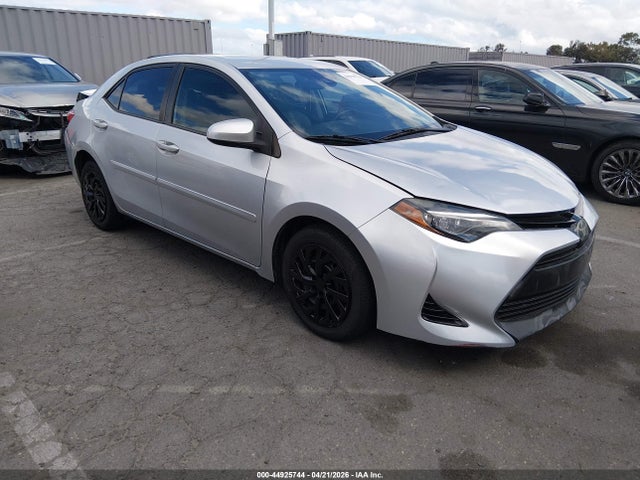 Toyota COROLLA LE 2017 2T1BURHE3HC931451 Image 1