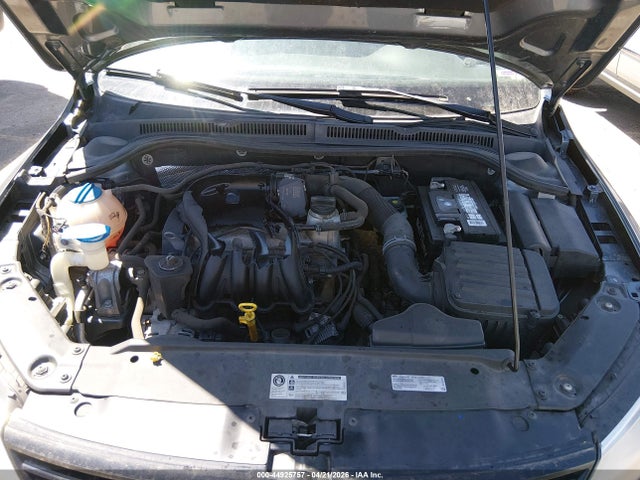 2014 Volkswagen Jetta 2.0l S მანქანა იყიდება აუქციონზე, vin: 3VW2K7AJ5EM408899, აუქციონის ნომერი: 44925757