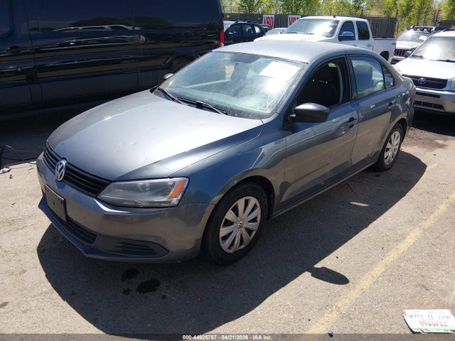 2014 Volkswagen Jetta 2.0l S მანქანა იყიდება აუქციონზე, vin: 3VW2K7AJ5EM408899, აუქციონის ნომერი: 44925757