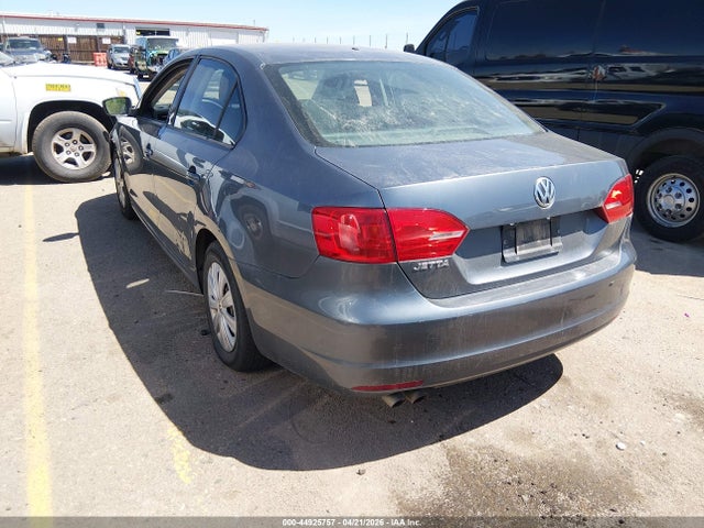 2014 Volkswagen Jetta 2.0l S მანქანა იყიდება აუქციონზე, vin: 3VW2K7AJ5EM408899, აუქციონის ნომერი: 44925757