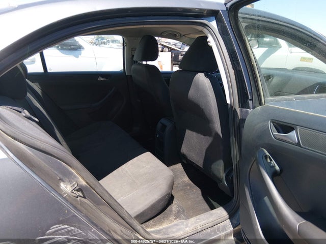 2014 Volkswagen Jetta 2.0l S მანქანა იყიდება აუქციონზე, vin: 3VW2K7AJ5EM408899, აუქციონის ნომერი: 44925757