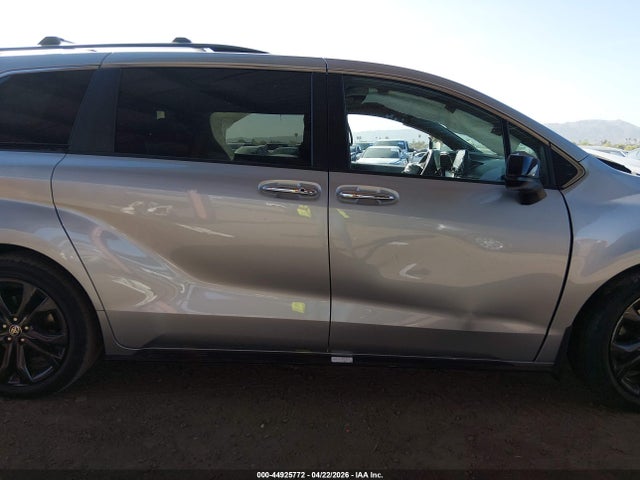 Toyota Sienna Xse 2024 5TDDRKEC2RS199259 Image 13