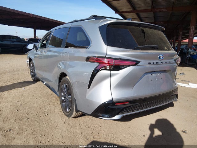 Toyota Sienna Xse 2024 5TDDRKEC2RS199259 Image 3