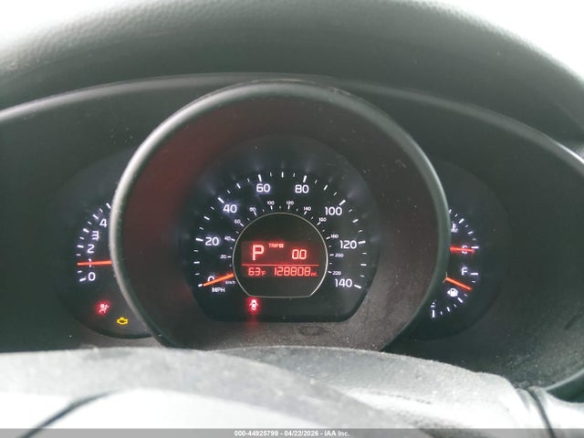 2015 Kia Soul მანქანა იყიდება აუქციონზე, vin: KNDJN2A25F7197118, აუქციონის ნომერი: 44925799