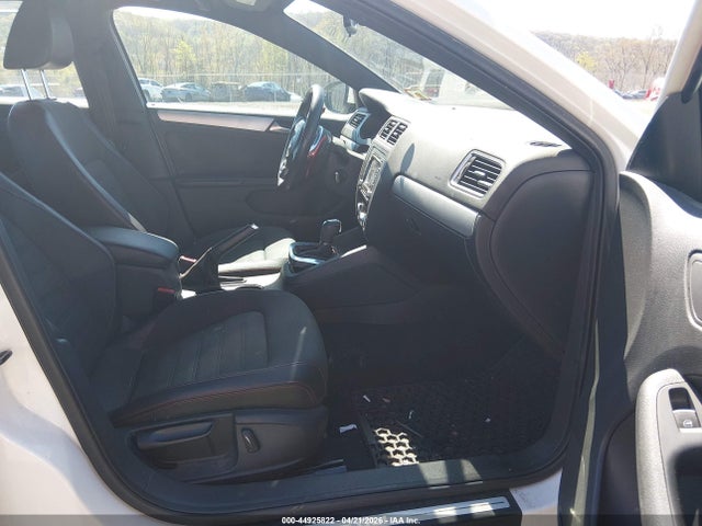 Продаж на аукціоні авто 2013 Volkswagen Jetta Gli, vin: 3VW4A7AJ9DM402498, номер лоту: 44925822
