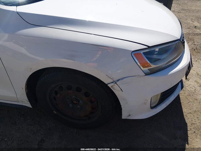 Продаж на аукціоні авто 2013 Volkswagen Jetta Gli, vin: 3VW4A7AJ9DM402498, номер лоту: 44925822
