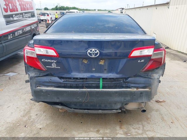 44925834 :رقم المزاد ، 4T4BF1FK1ER386922 vin ، 2014 Toyota Camry Le مزاد بيع