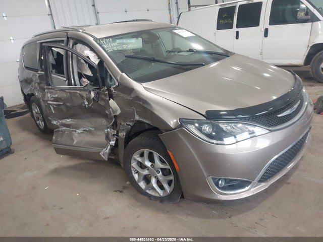 Auction sale of the 2018 Chrysler Pacifica Touring L Plus, vin: 2C4RC1EG0JR270699, lot number: 44925852