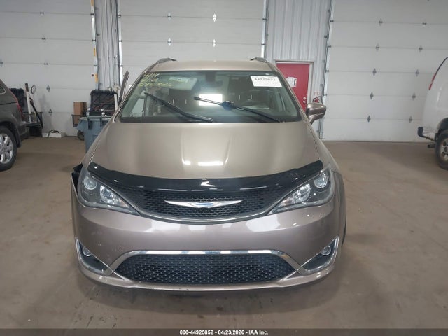 Auction sale of the 2018 Chrysler Pacifica Touring L Plus, vin: 2C4RC1EG0JR270699, lot number: 44925852